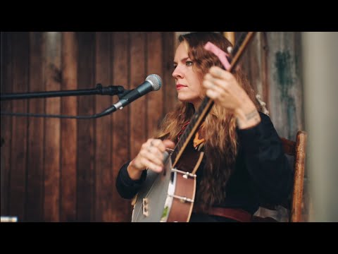 Meredith Moon - Black Waterside - The Saloon Sessions
