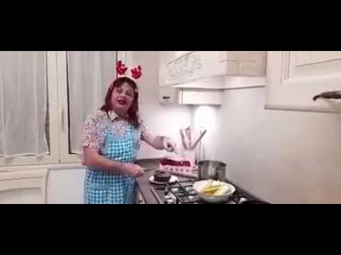 Buon Natale da Benedetta Birdi 😂😂😂😂😂🎄❤️ #benedettabirdi #scraffingiu #buonnatale