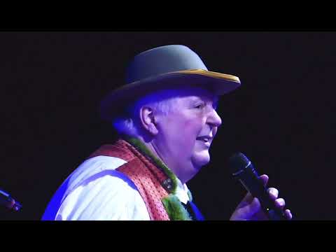 2023 03   Filmclip   Appen musiziert