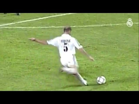 Zinedine Zidane's amazing free-kick goal against Las Palmas for Real Madrid