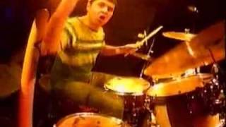 Oasis - Cum on Feel the Noize