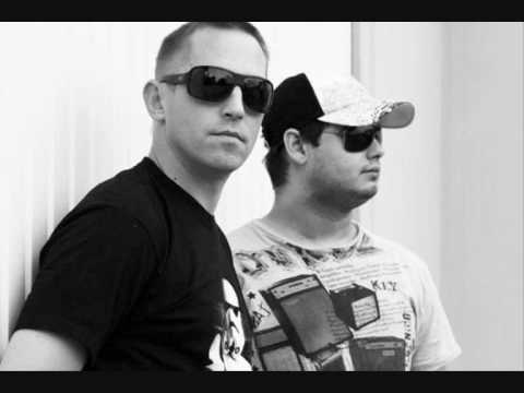 Oasis: Wonderwall ( Myon and shane 54 Helpless remix)