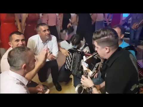 Milan Strašni i Ork. Lavovi - Odabrana uživo kola u Exkluziv sali (11 minuta) Jul 2018