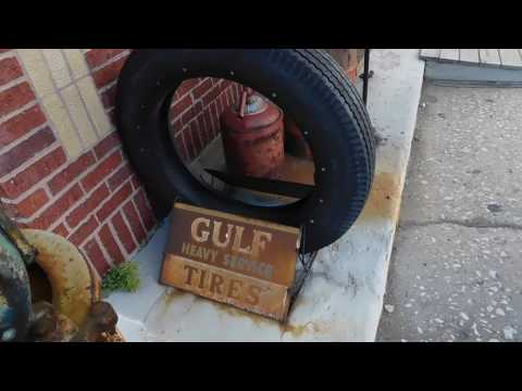 1950s full service gas station fully restored. Really...