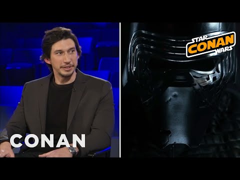 亞當-德賴弗對凱洛-倫的 "可怕 "服裝 - CONAN on TBS (Adam Driver On Kylo Ren's "Terrible" Costume - CONAN on TBS)