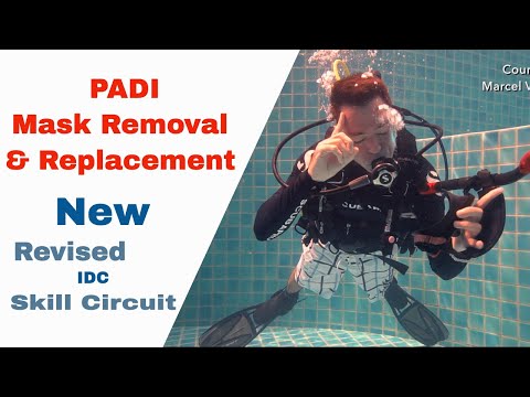 Mask Removal underwater 🥽 PADI IDC Skills Circuit