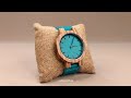 Video: Reloj de madera Blue Zebra – Unisex	