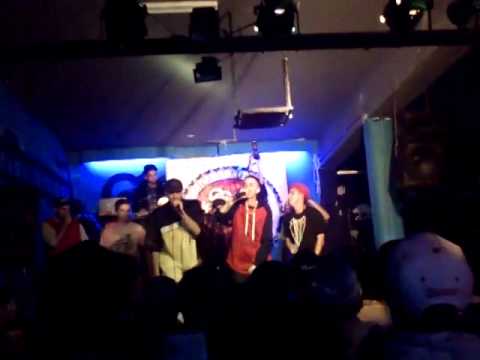 FLOW PURO DEMENCIAL - DETRO FT KILLI (en vivo)