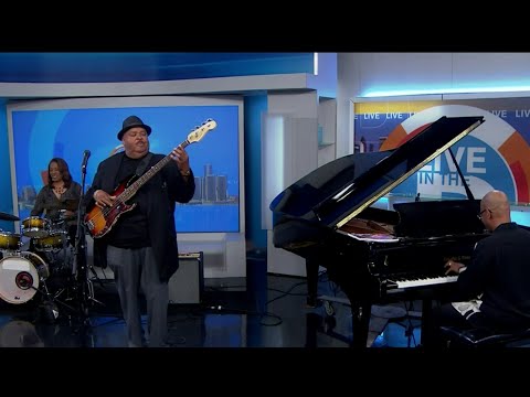 Music Monday on Live in the D