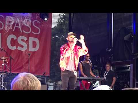 2THEUNIVERSE Live @Cologne Pride 2017 – Plastic Love