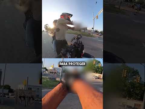 Motociclista defende uma mulher e depois protege a filha ❤️‍🩹 #shorts