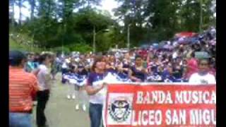 preview picture of video 'Banda Lisam entrada al estadio de Coban'