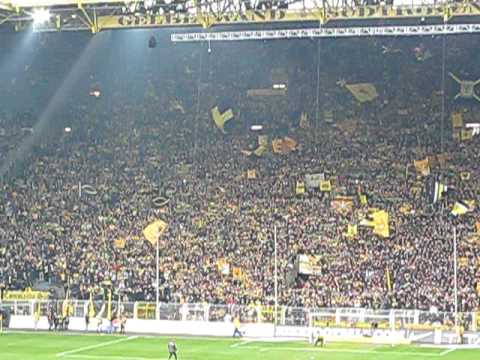 Gelbe Wand (Borussia Lied)