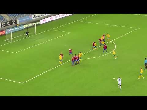 Ullensaker/Kisa IL forması giyen kaleci Stefan Hagerup'ın Harika Frikik Golü