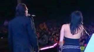 Download lagu Bono U2 - The coors  ((When the Stars go blue)) mp3