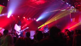 Tyler Bryant & The Shakedown - Stitch It Up 'Live'