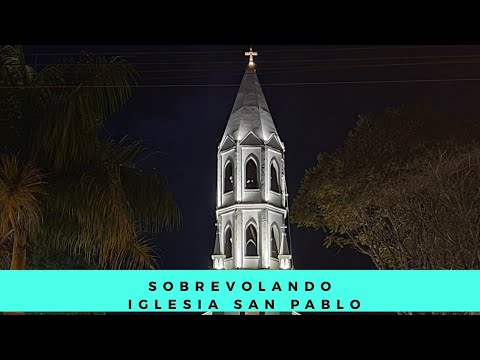 Sobrevolando el templo San Pablo de Caazapá