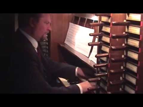 Kalevi Kiviniemi plays "Sonata c" by Niccolò Moretti