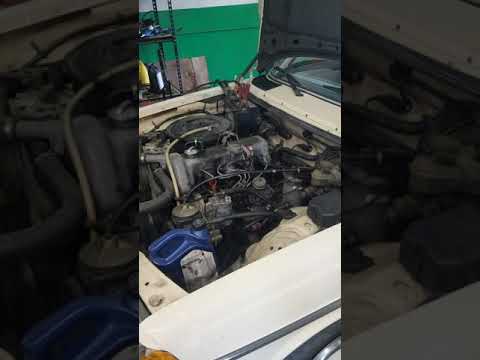 Mercedes 79 240D Engine