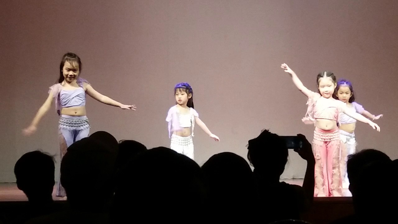 Pin Print Belly Dance (BellySister Family Showcase)