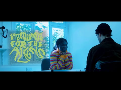 ENTERTAINMENT FOR THE ALIENS - SHORT FILM