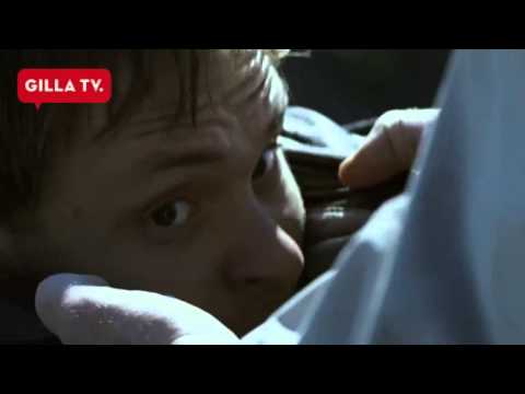 Gunvald Larssons övervåld - på väg att slänga ner brottsling från höghus