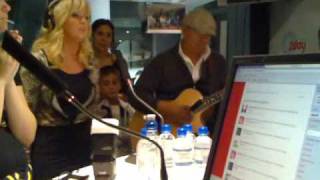 Cassie Davis singing I like it Loud LIVE on the HOT 30 April 09