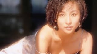 〝伝説のグラビアクイーン〟完全復活の55歳近影にSNS騒然「待ってました」「やはり、永遠の憧れ」「美しさを目に焼き付けましょう」