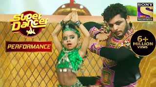 Rupsa और Nishant के Belly Dance Performanc