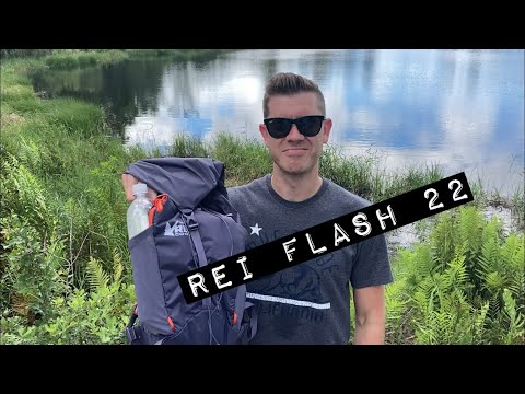 2 Second Gear Review: REI flash 22