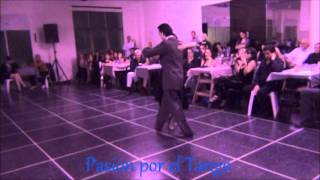 YANINA FAJAR y DEMIAN GARCIA bailando FLOR DE TANGO en FLOREAL MILONGA