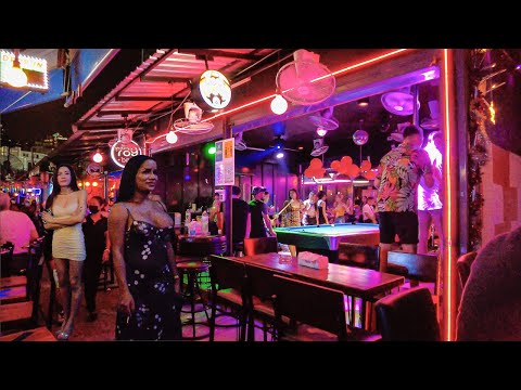 Vida noturna de Bangkok, cervejaria e jardim Sukhumvit soi 7- 2022 Tailândia 4K Travel Vlog