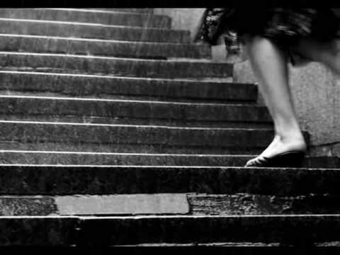 nekriki sigi alexis ft. moixos 24 - ekso vroxi