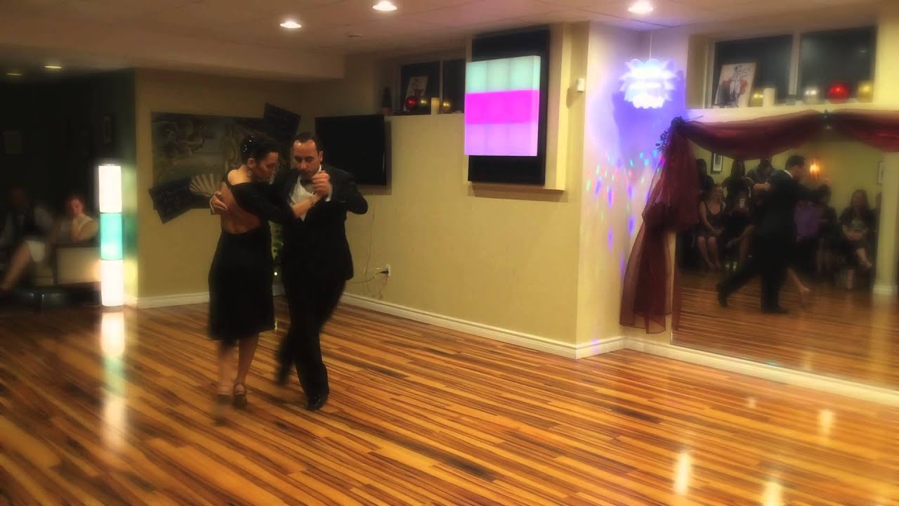 Maximiliano Cristiani & Jesica Arfenoni in Casa Tango Edmonton I
