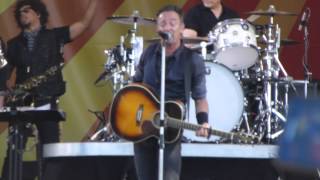 Bruce Springsteen singing " O Mary Don't You Weep" at 2014 New Orleans Jazz & Heritage Festival