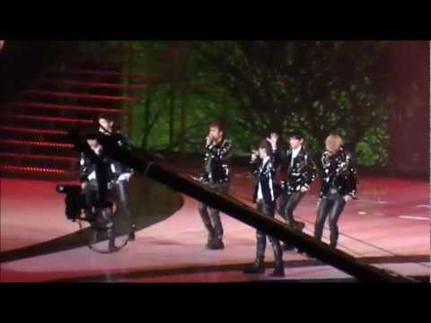 111129 MAMA Beast Fiction