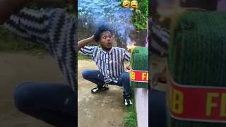 Download lagu Suraj rox short comedy 🤣 🤡Hopy Diwali...kiya hua......real fools 🤣 😆 😂 😄... mp3