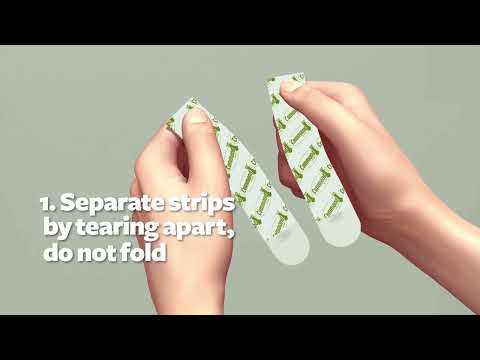 How to Apply Command Picture Hanging Strips—It’s Easy!