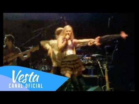 Vesta - Umbrella (Rihanna Live Cover) - Temuco 2011