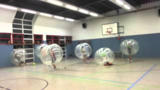 preview picture of video 'Badminton-Spieler testen Loopyball'