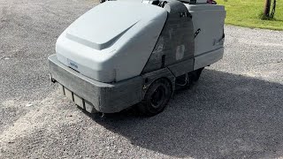 بيع آلة غسل وتجفيف الأرضيات Nilfisk SR 1601 B - صورة 4 | Machineryline LY آلة غسل وتجفيف الأرضيات Nilfisk SR 1601 B | صورة 4 - Machineryline