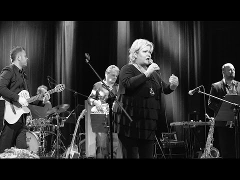 „Tańcz mnie po miłości kres” - Lora Szafran