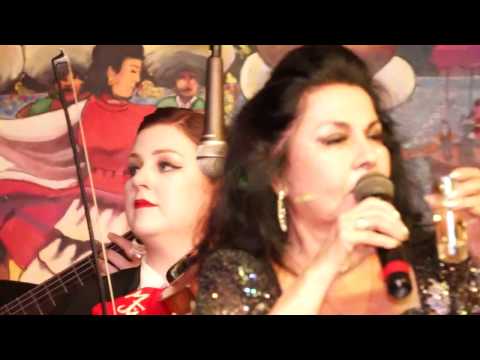 MERCEDES CASTRO:  VENGO A VERTE | UNA VEZ QUE ENAMORA A MÉXICO