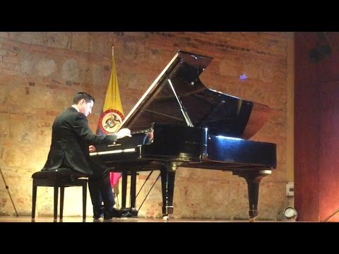LATIGAZO. Alvaro Puig, MD - Piano