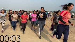 1600 meter running timing for girls  delhi police 
