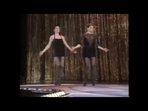 Chicago: Ann  Reinking & Bebe Neuwirth (1997)
