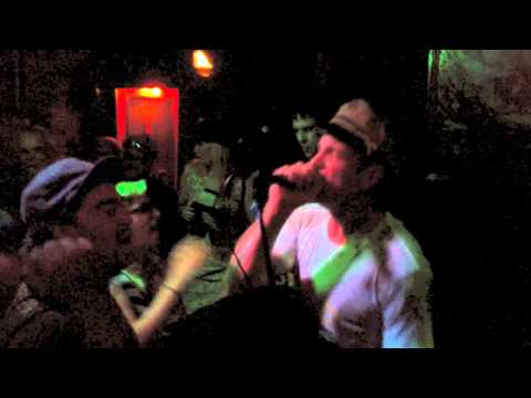The Stitches - My Baby Hates Me, Redwood Bar, 9-28-13