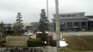 preview picture of video '中央高速バス飛騨高山線車窓 丹生川バス停発車'