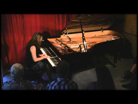Amy Janelle performs - Peaks of Red - Piano Haven Concert - Shigeru Kawai SK7