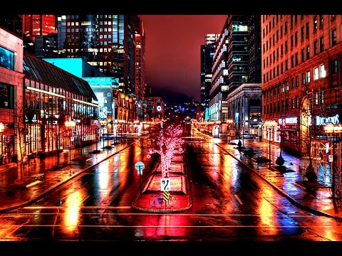 Downtown Montreal at night. Centre-ville de Montréal la nuit.
